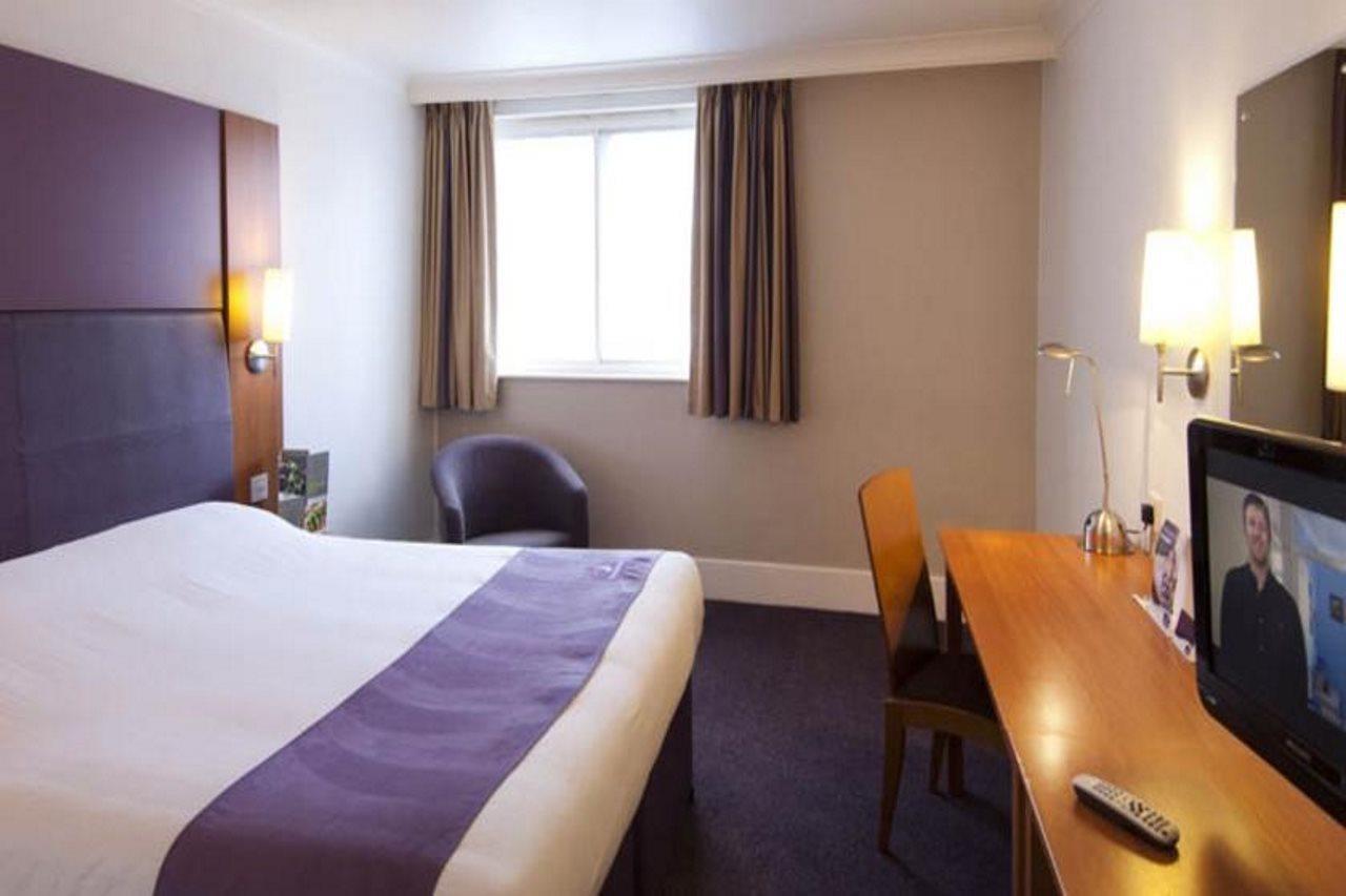 Premier Inn Newcastle Airport South Woolsington Экстерьер фото